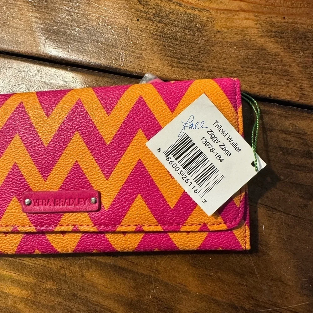 NWT Vera Bradley Ziggy Zags Crossbody Bag Purse & matching tri fold wallet Pink